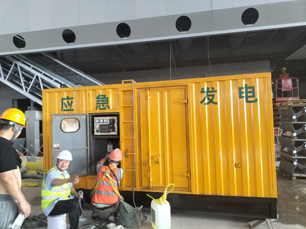榆社怎样判断空气滤清器是否需要更换？